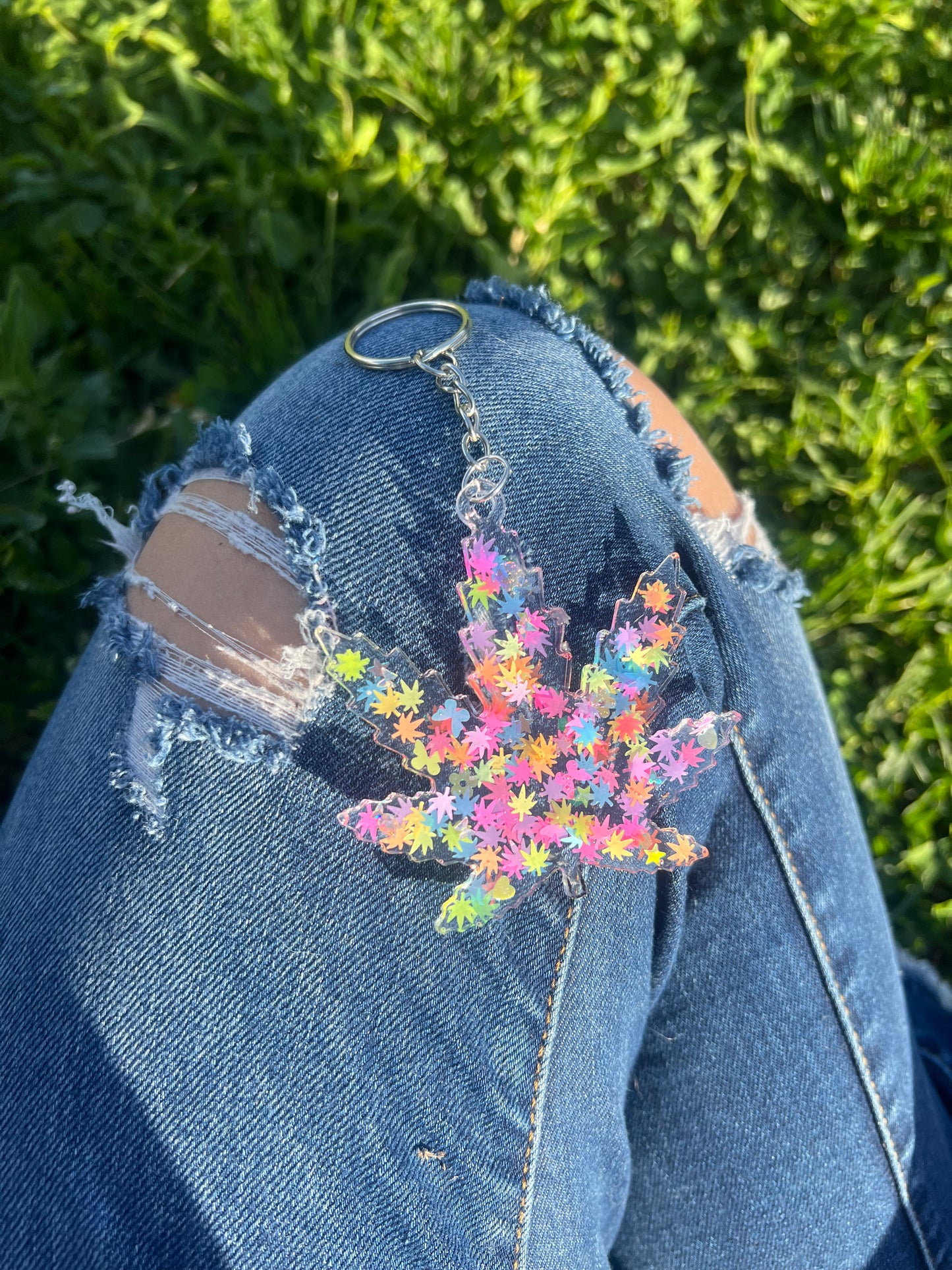 Keychains: Neon Vibes Weed Leaf