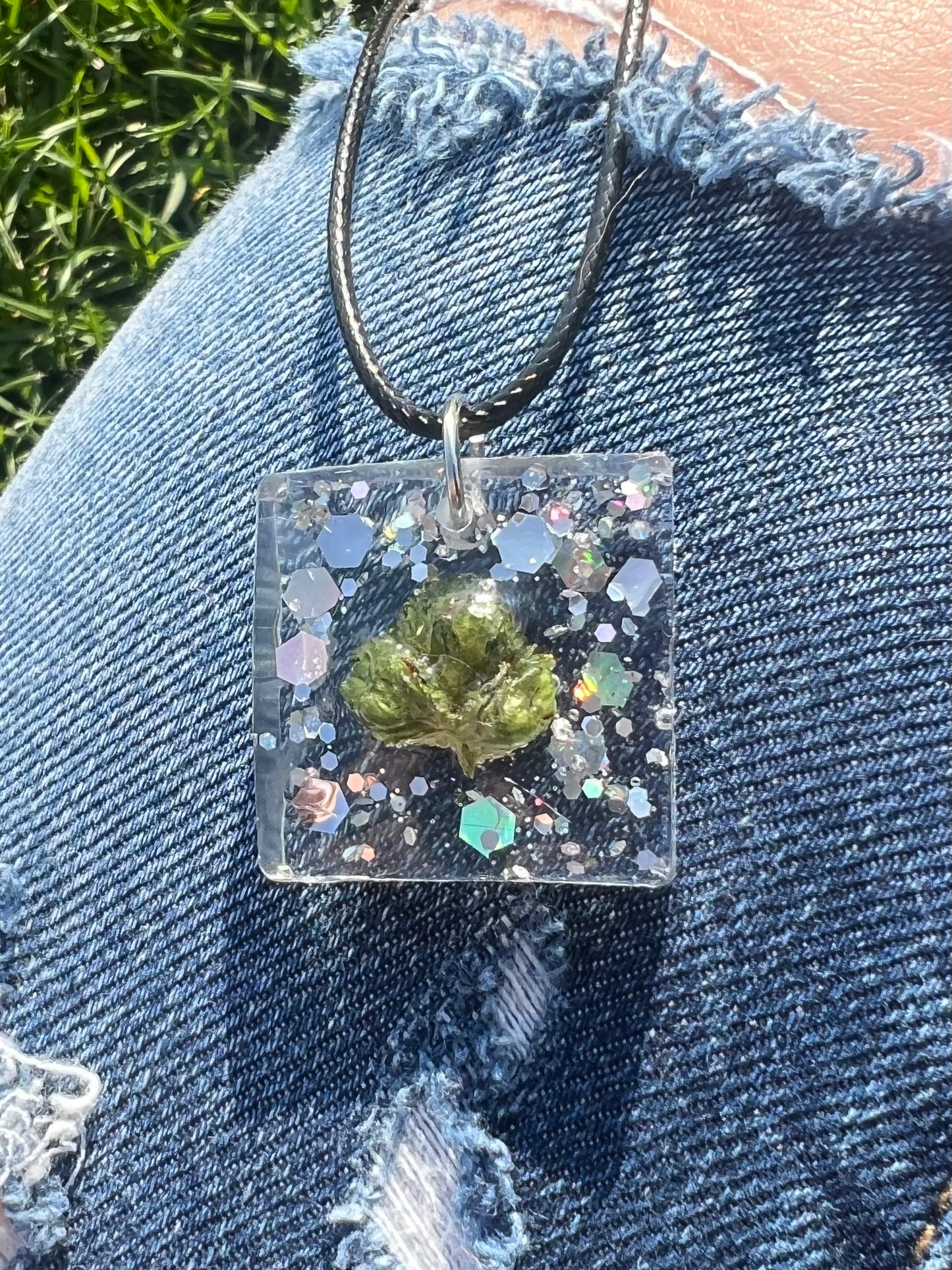 Necklace: Glitter Stoner Pendant