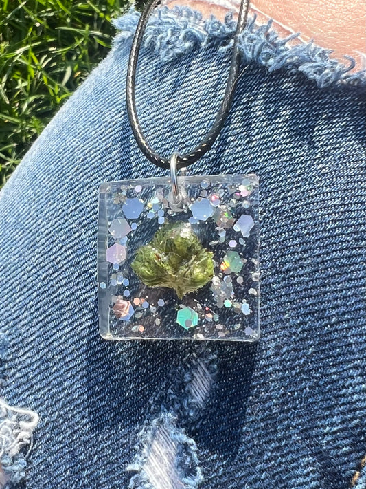 Necklace: Glitter Stoner Pendant