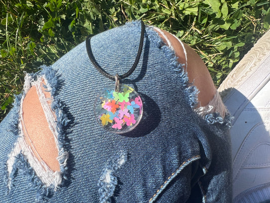 Necklace: Butterfly Circle Pendant